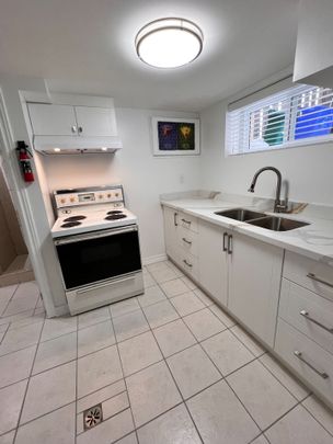 For Lease - 77 Highland Park Boulevard, Markham, Ontario - Photo 1