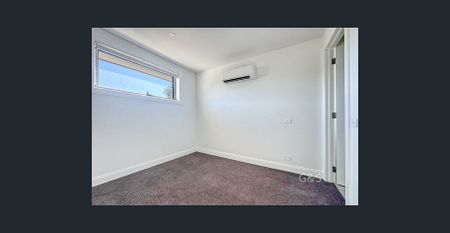 29 Stradbroke Road, Boronia, Vic 3155 - Photo 4