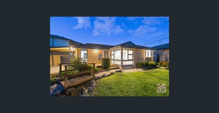 HIGHLY SOUGHT POCKET- CLOSE TO IT ALL! - Photo 5