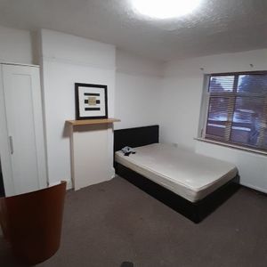 Room in a Shared House, Nottingham, NG7 - Photo 2