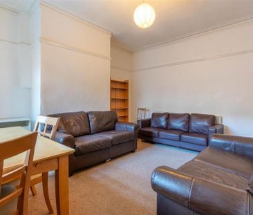 4 bedroom terraced house to rent - Photo 1