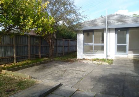 6 Runnymede Street, Doncaster East - Photo 3