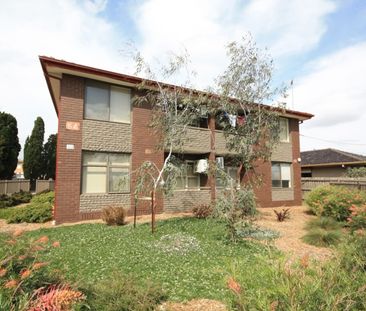 Short walk to Upfield Train Station - Photo 6