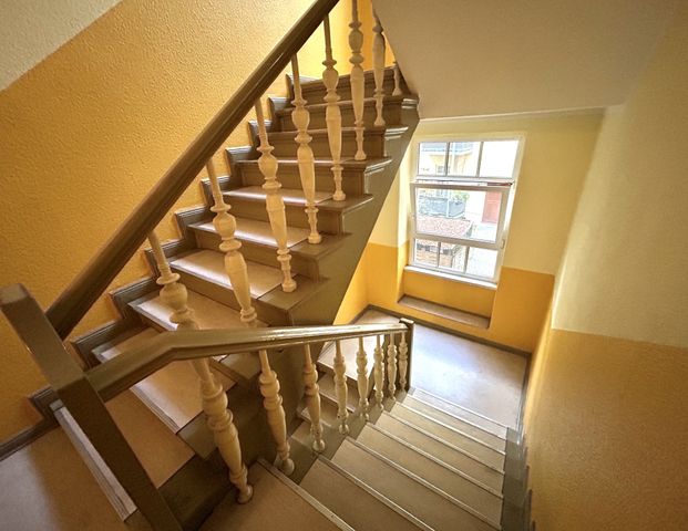 Helle 2-Zimmer-Wohnung mit Balkon in ruhiger Hinterhauslage - Foto 1
