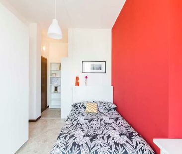 Via dei Mandorli, Cesano Boscone, Lombardy 20090 - Photo 4