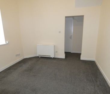 Park Road flat 2 - Photo 4