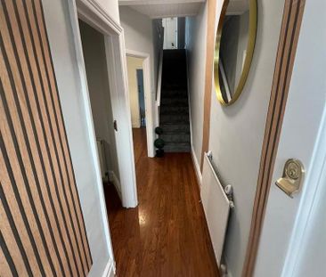 4 bedroom terraced house to rent - Photo 2