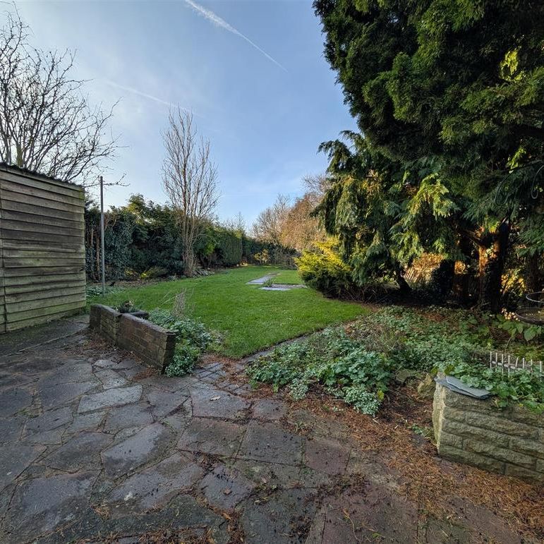 2 bedroom semi-detached bungalow to rent - Photo 1