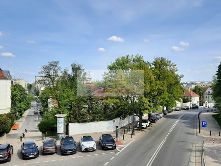 Warszawa, Śródmieście, Myśliwiecka - Photo 5