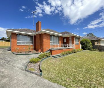 6 Eastleigh Court Newborough VIC - Photo 3