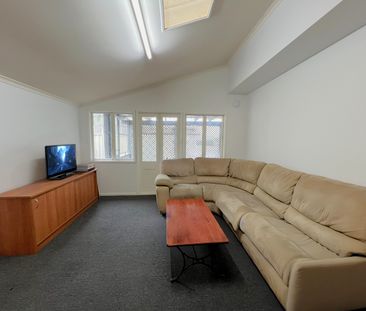 Room 5/19 Marmion Parade, Taringa QLD 4068 - Studio For Rent | Domain - Photo 6