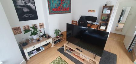 1 bedroom flat to rent - Photo 2