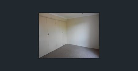 TWO BEDROOM DUPLEX WITH ENCLOSED BACK YARD - Photo 4