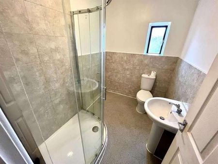 Carlinghow Hill, Batley, WF17 - Photo 5