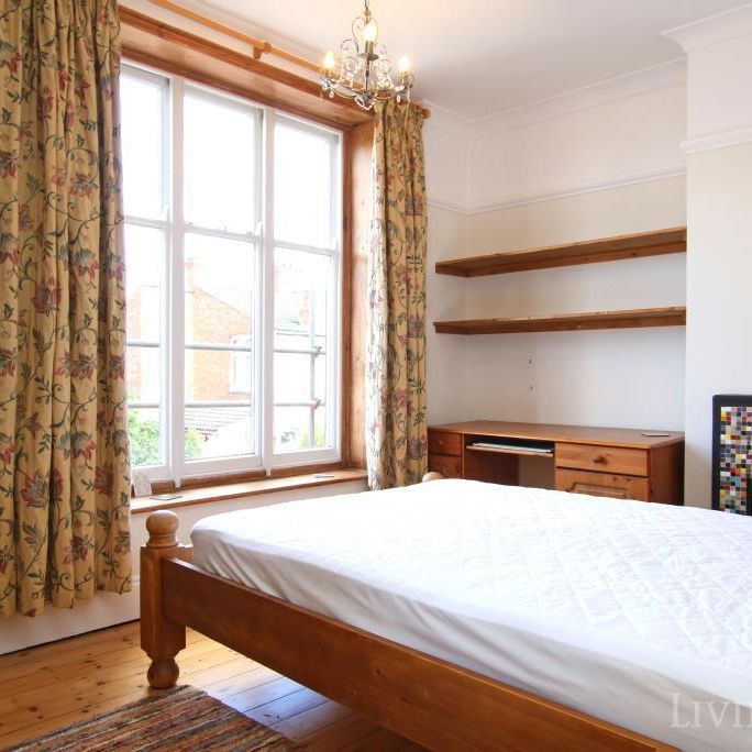 4 bedroom terraced house to rent - Photo 1
