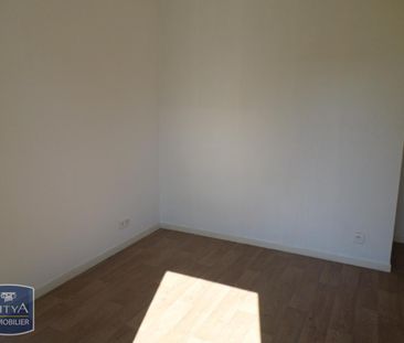 Location Appartement 2 pièces 48m² HENIN BEAUMONT 62110 - Photo 4