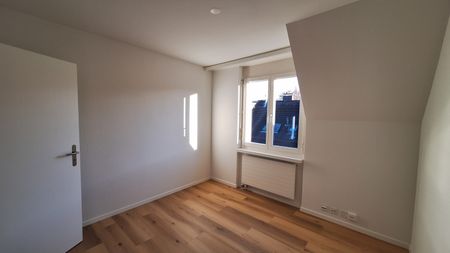 "Attraktive 5-Zimmerwohnung mit Cheminée an bester Lage" - Photo 2