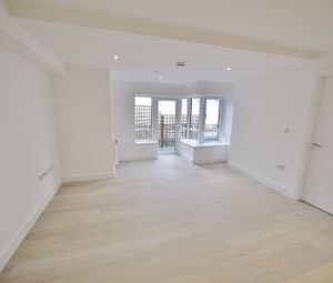 1 Bedrooms Flat to rent in Library House, New Road, Brentwood CM14 | £ 231 - Photo 1