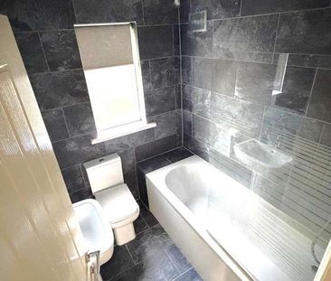 Pool Lane, Oldbury, B69 - Photo 2