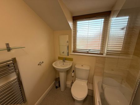 Lodge Farm Gardens, Haxby Road - P2139 - Photo 3