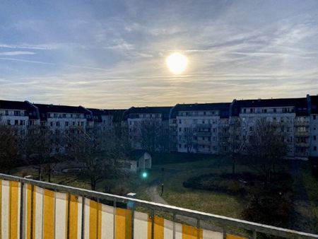 helle 1-Raumwohnung mit Balkon + TG in Chemnitz mieten - Foto 2