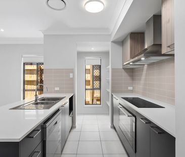 Stylish home - Photo 1