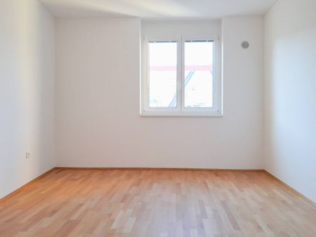 Großzügig geschnittene 2-Zimmerwohnung mit Balkon - Foto 2