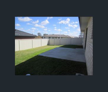 4 BEDROOM HOME LOCATED OXLEY VALE - Photo 6