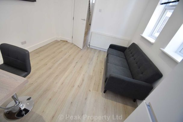 A GREAT MODERN ROOM IN A HOUSESHARE - ROOM 4 - West Road, Westcliff On Sea - Photo 1