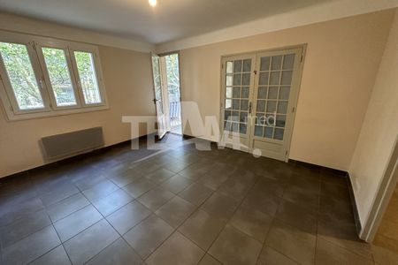 APPARTEMENT SETE QUARTIER THEATRE - Photo 5