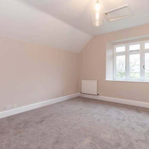 Great Rissington - Photo 1