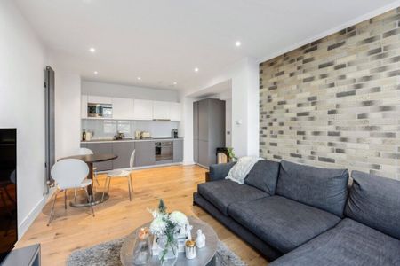 2 Bedroom Apartment To Let - Photo 3