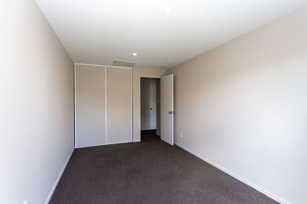 ON POPULAR SUVA ST – RICCARTON OFFERING 4 Bedrooms 2 Bathrooms - Photo 1