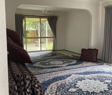 3 Huxley Crescent, Endeavour Hills - Photo 6