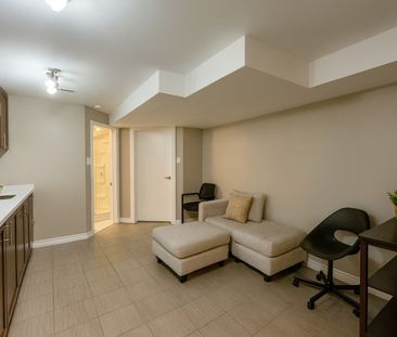 For Lease - 36 George Henry Boulevard, Toronto, Ontario - Photo 2