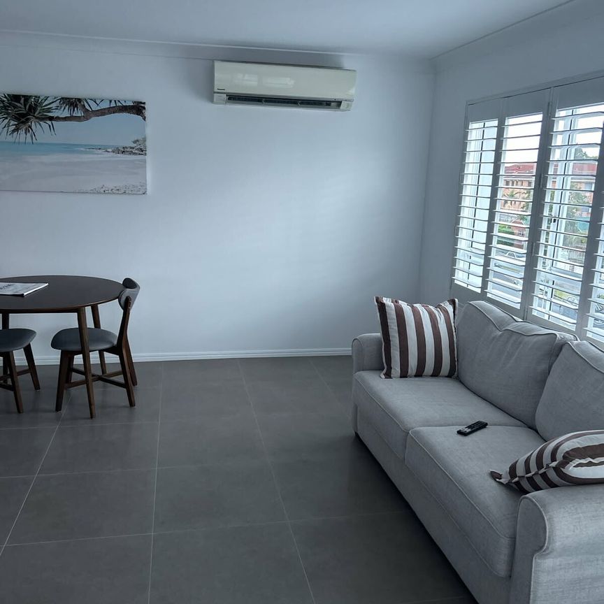 Coolangatta - Photo 1