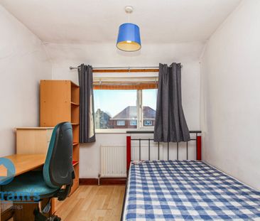 5 bed Semi-Detached House for Rent - Photo 4