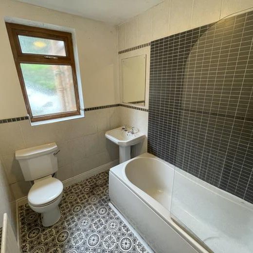 Gypsy Lane, Middlesbrough, Nunthorpe - Photo 1