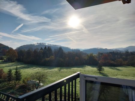 *Natur Pur - Lichtdurchflutet mit großartigem Ausblick* 4-Zimmer-Wohnung in ländlicher Lage - Photo 5