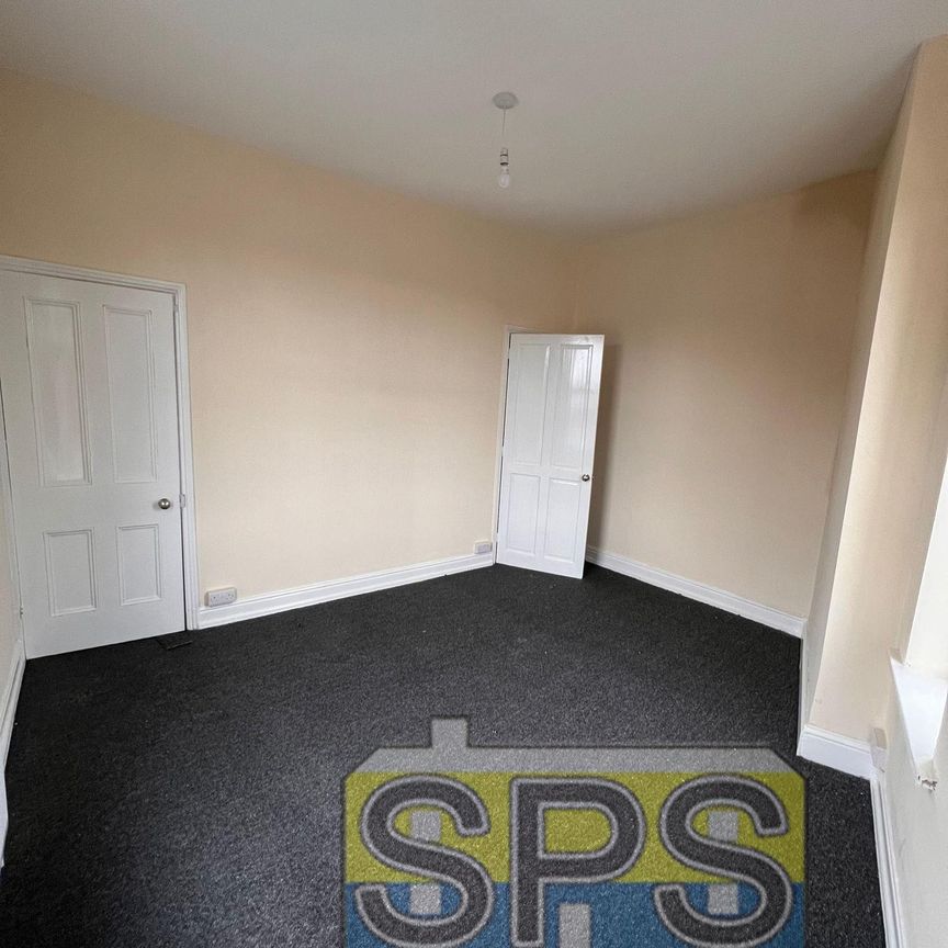 Northwood Park Road, Stoke-on-Trent - Photo 1