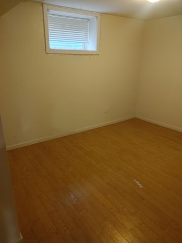 98 Patterson Dr, Regina - Photo 2