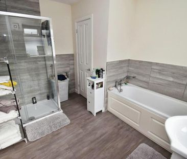 2 bedroom semi-detached bungalow to rent - Photo 6