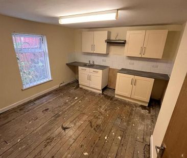 3 bedroom maisonette to rent - Photo 5