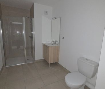 Location Appartement 1 pièce 28m² ORLEANS 45000 - Photo 4