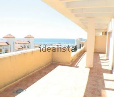 Alquiler de ático en Centro - Photo 3