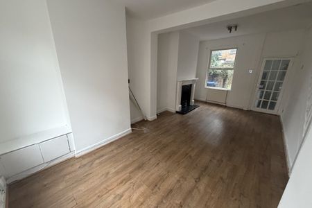 Spencer Street - Photo 2