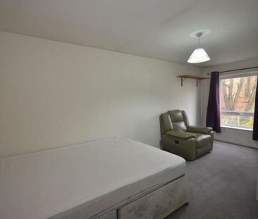 4 bedroom terraced house to rent - Photo 4