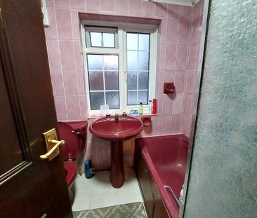 4 bedroom semi-detached house to rent - Photo 6