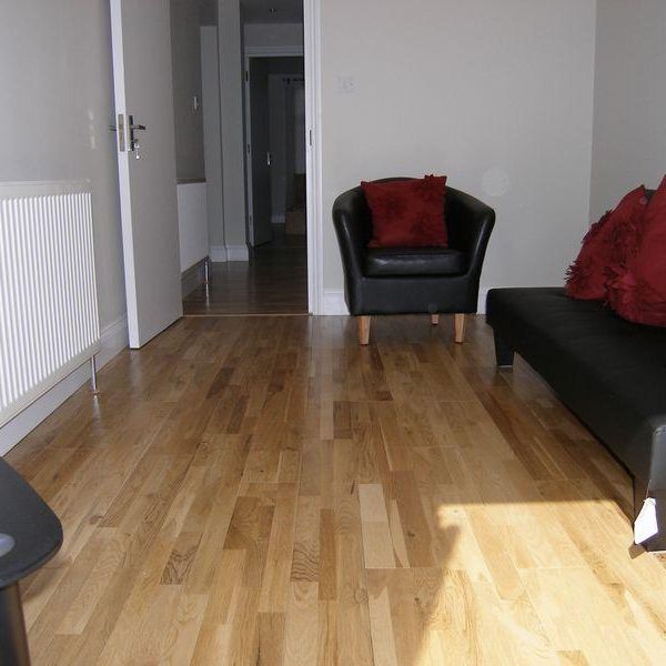 1 bedroom ground floor flat to rent - Photo 1