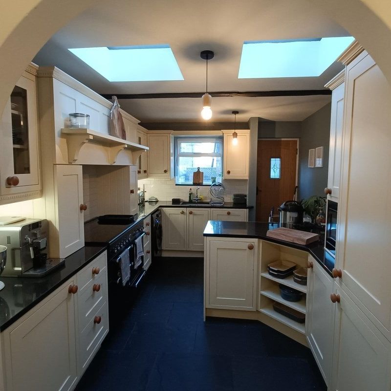 High Street - Photo 1